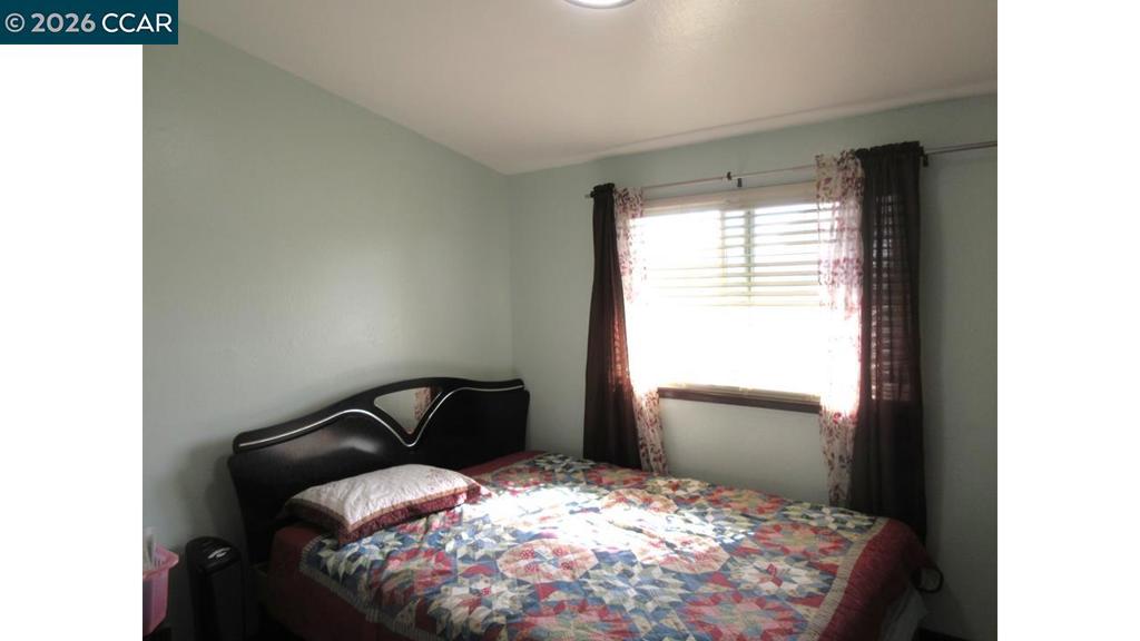 2106 Alfreda Blvd Property Photo 7