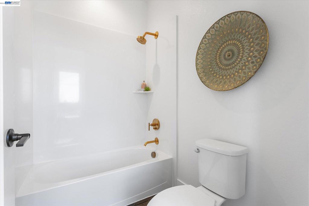55 W Atlantic Ave 1002 Property Photo 39
