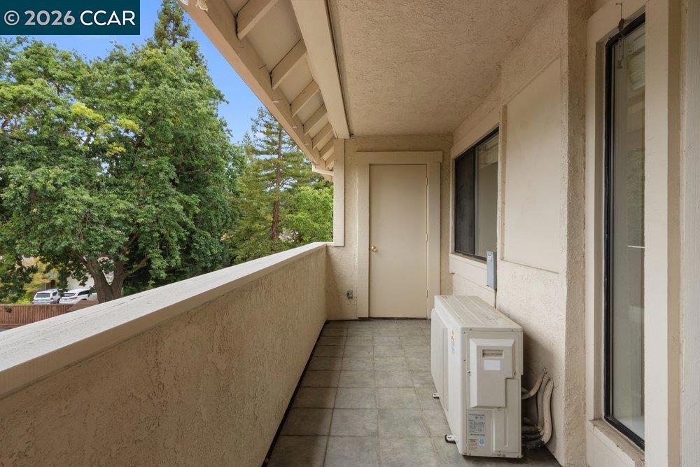 2535 Lucy Lane B Property Photo 14