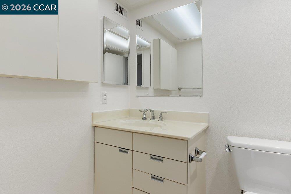 2535 Lucy Lane B Property Photo 21