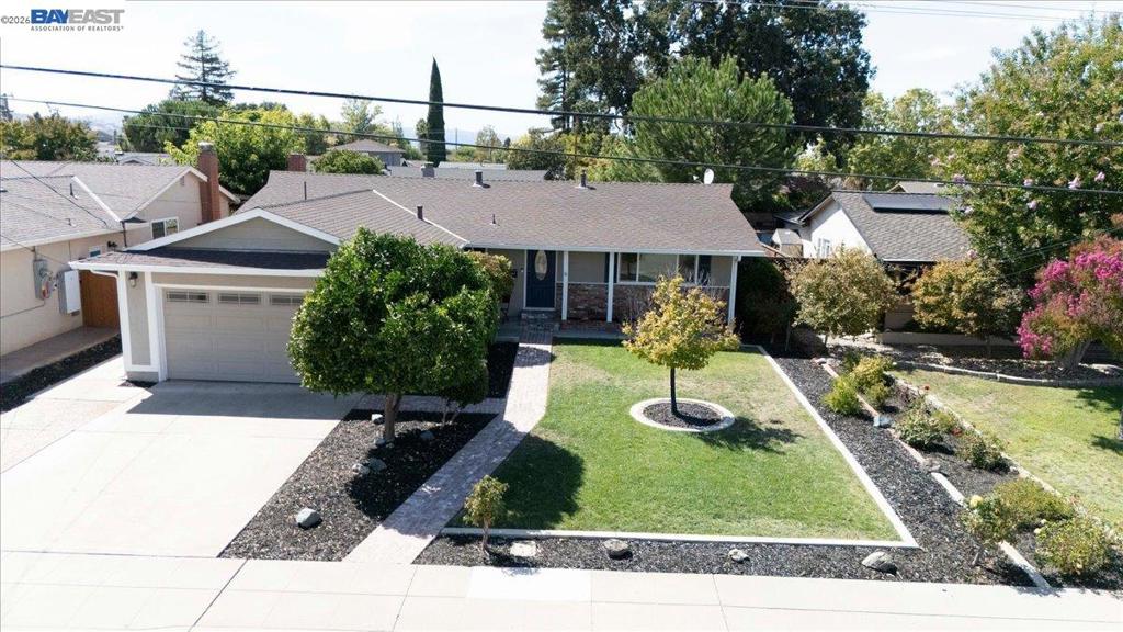 961 Essex St Property Photo 2