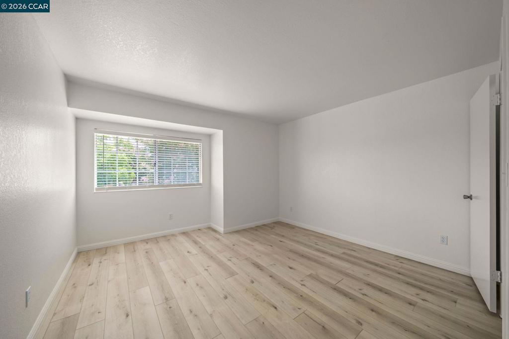 1111 Crest Ridge Ln Property Photo 25