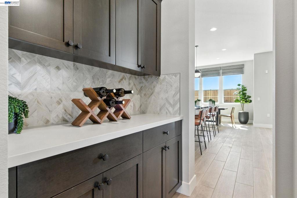 1591 Ponza Circle Property Photo 10