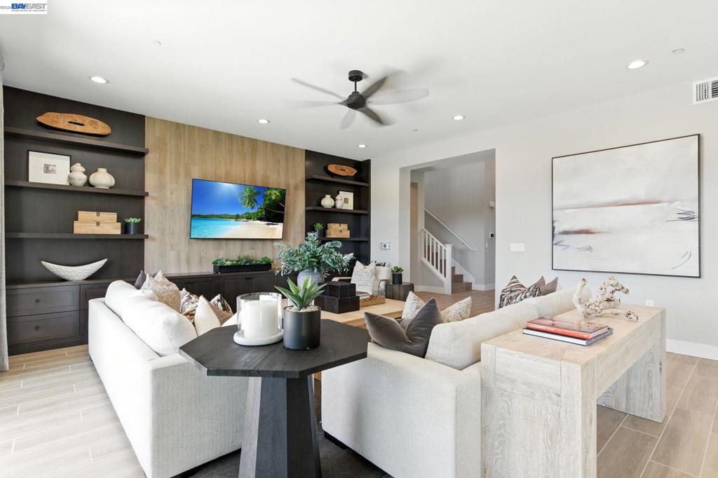 1591 Ponza Circle Property Photo 13
