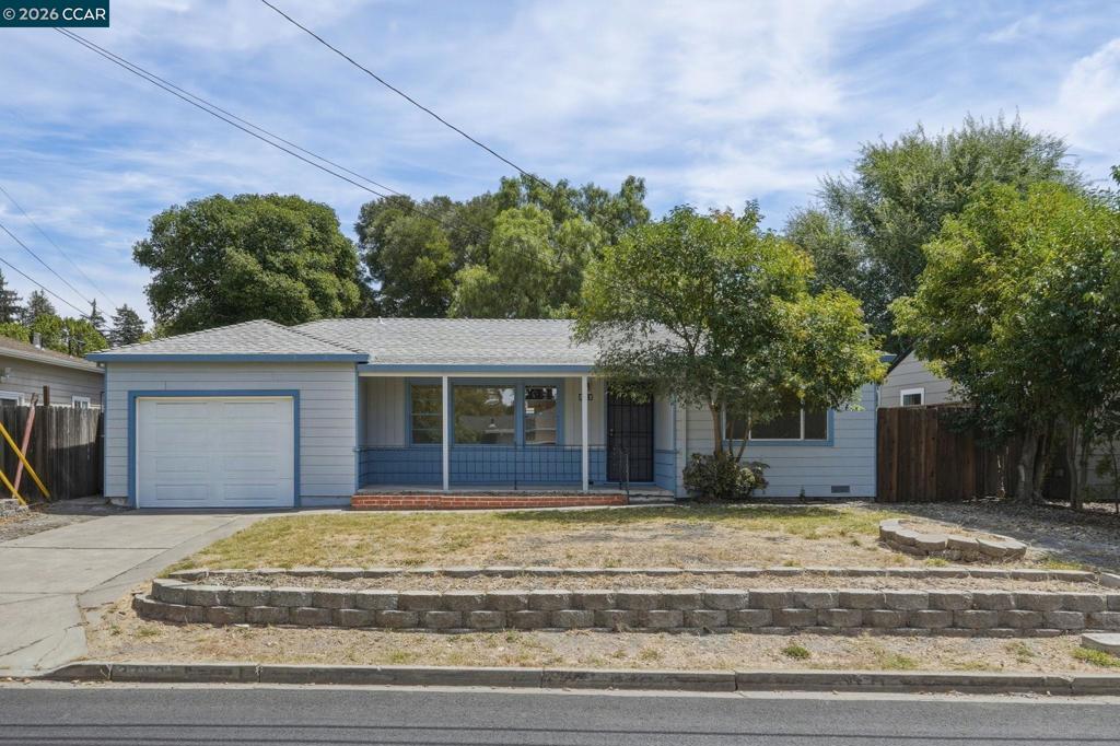 3712 Los Flores Ave Property Photo 1