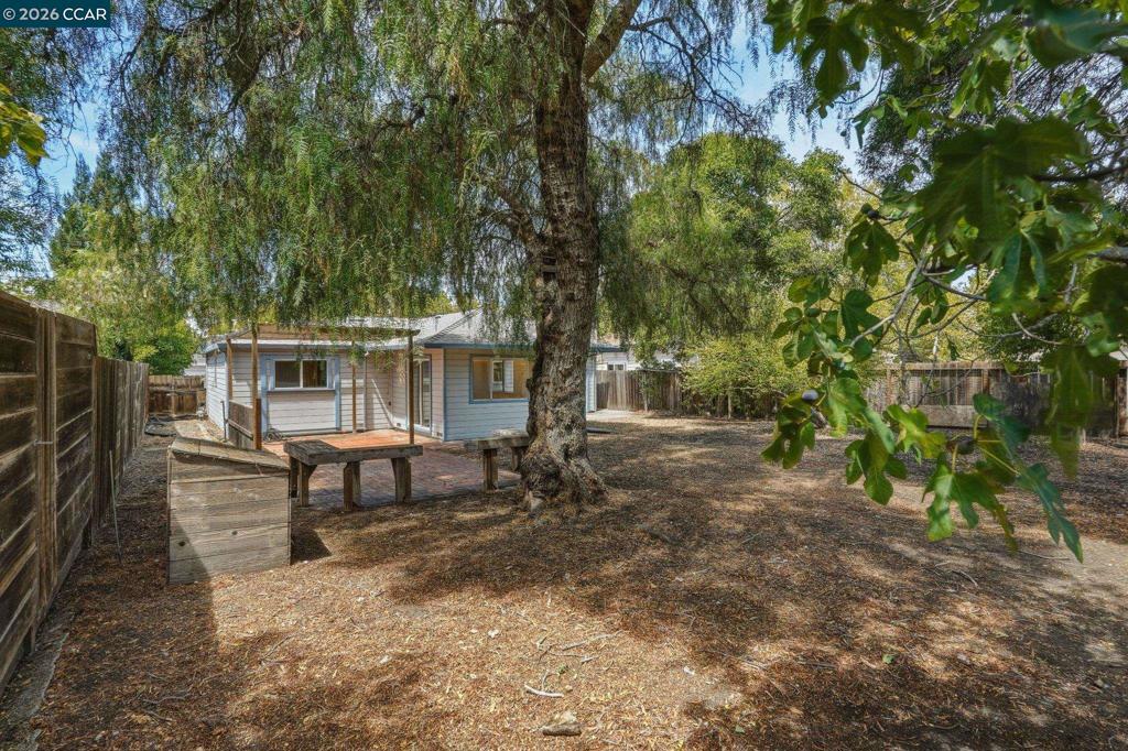 3712 Los Flores Ave Property Photo 21