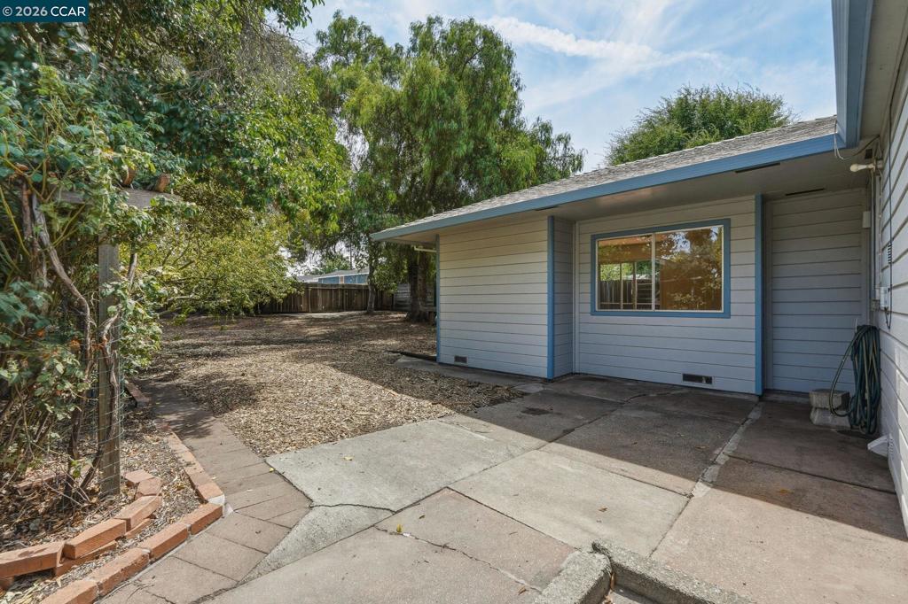 3712 Los Flores Ave Property Photo 22