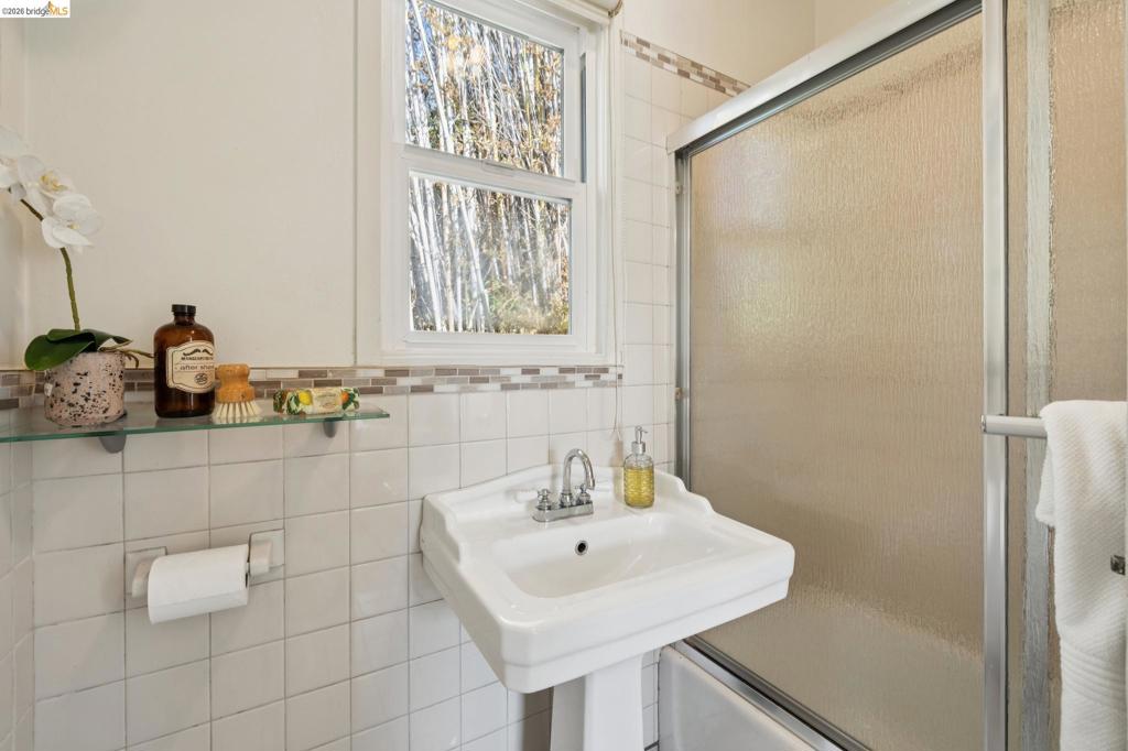 1152 1156 Francisco St Property Photo 51