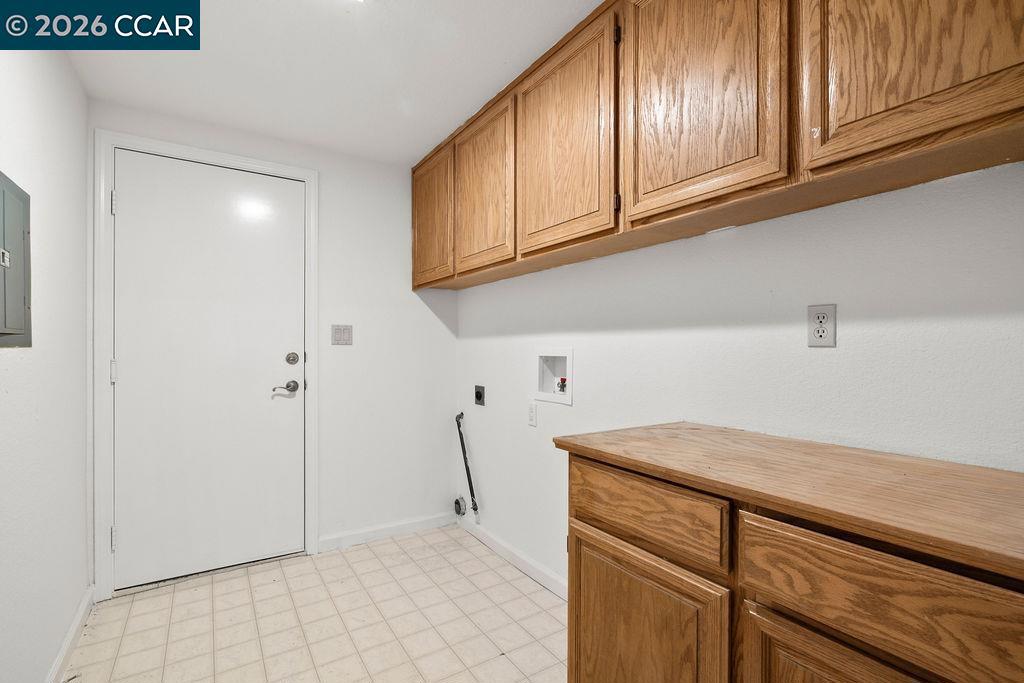 4283 Knollview Dr Property Photo 33