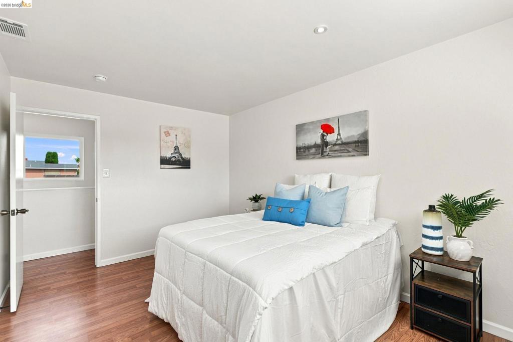 2824 Seville Cir Property Photo 44