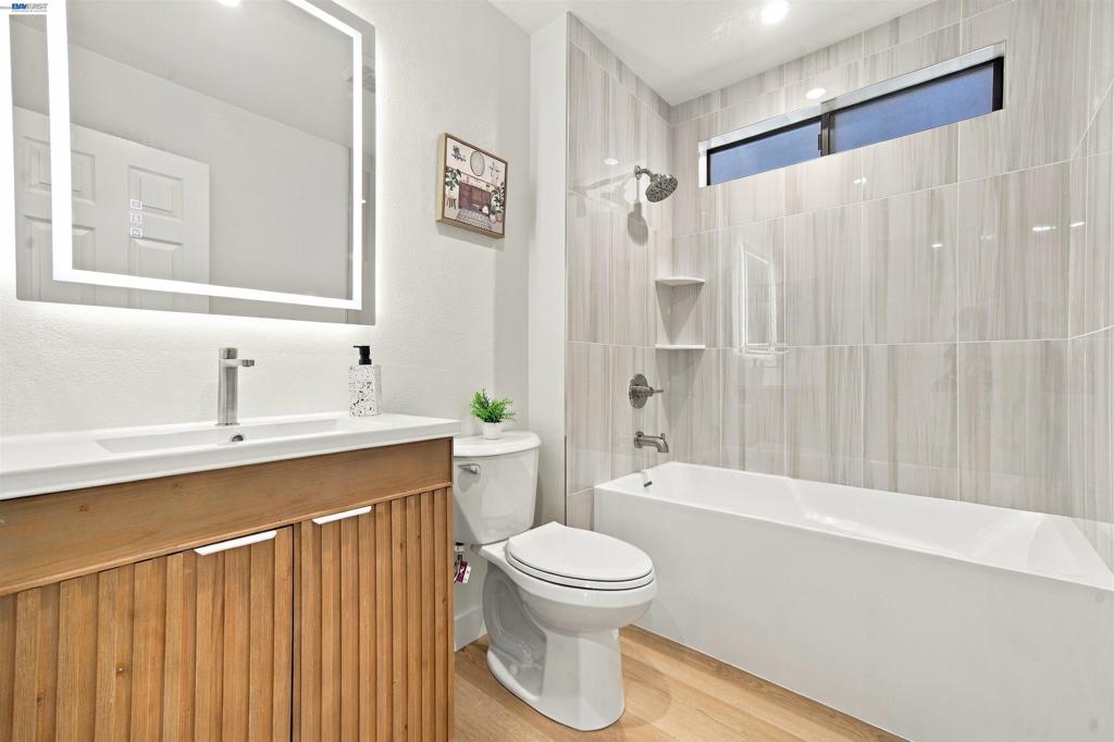 1057 Topsail Drive Property Photo 37