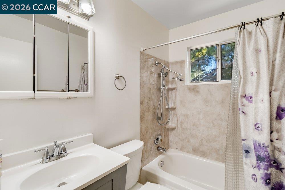 3337 Claudia Dr Property Photo 28