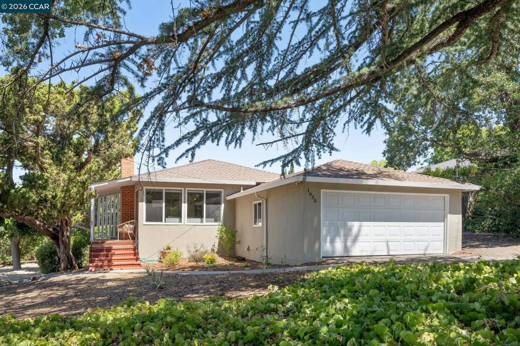 1630 3rd Ave Property Photo