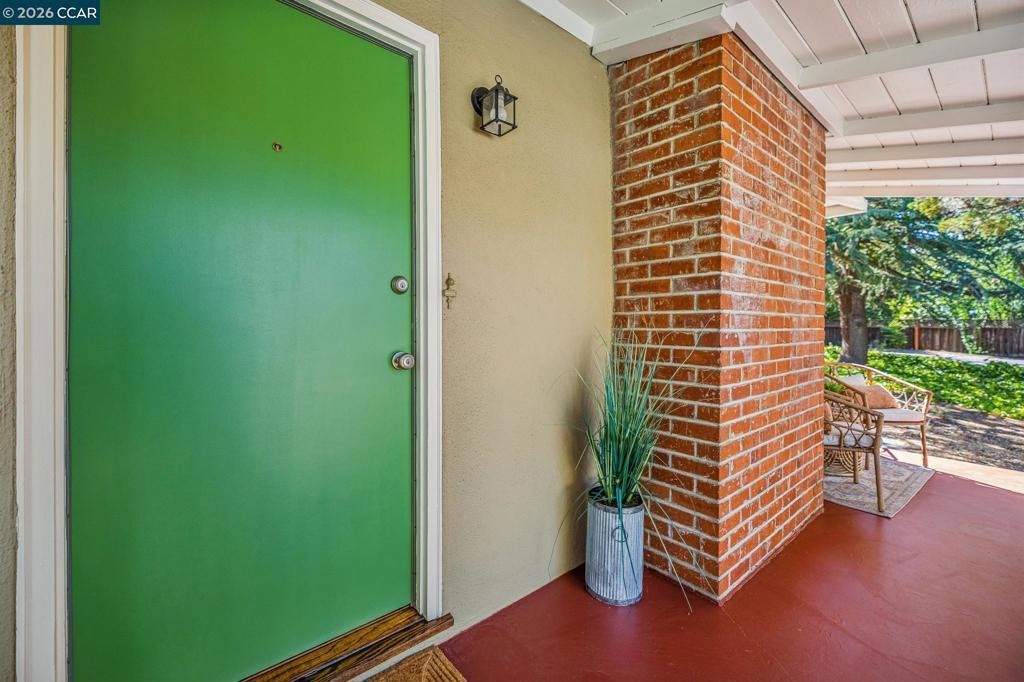 1630 3rd Ave Property Photo 7