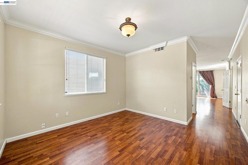 2401 Coffeeberry Road Property Photo 3