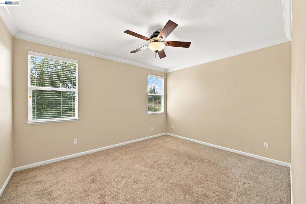 2401 Coffeeberry Road Property Photo 15