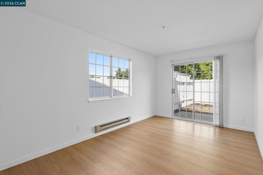 946 Elgin St C Property Photo 29