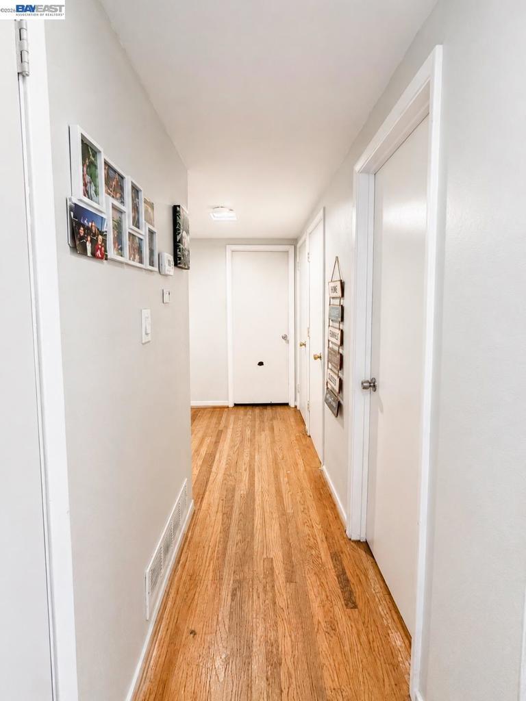 5814 Hemlock St Property Photo 15