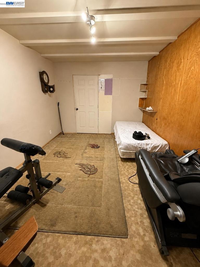5814 Hemlock St Property Photo 27