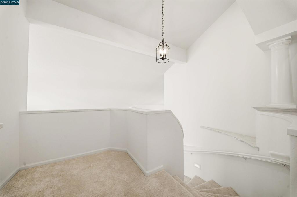 209 Walnut Creek Ct Property Photo 33