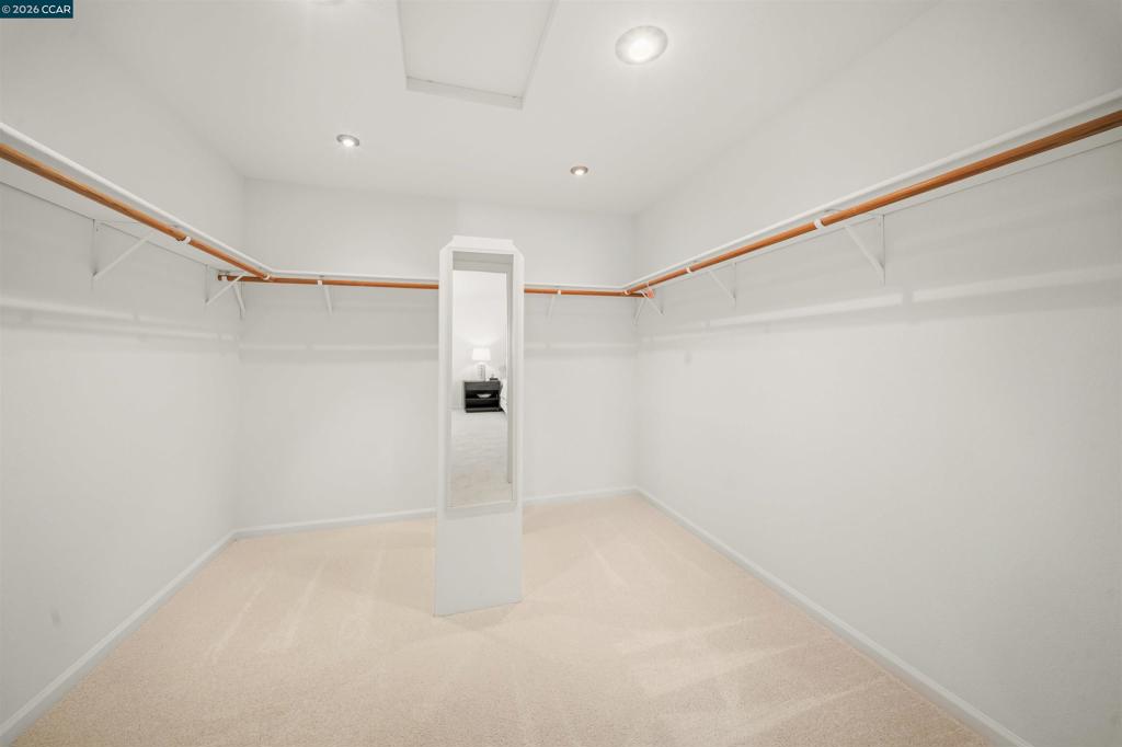 209 Walnut Creek Ct Property Photo 48