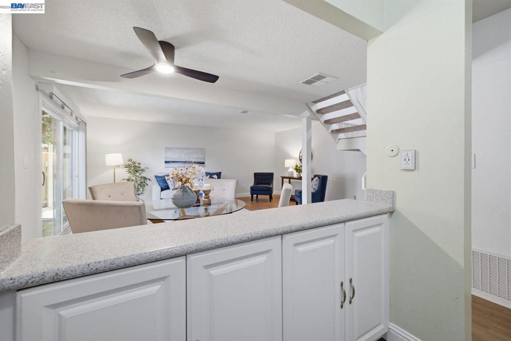 1526 Parkwood Pl Property Photo 16