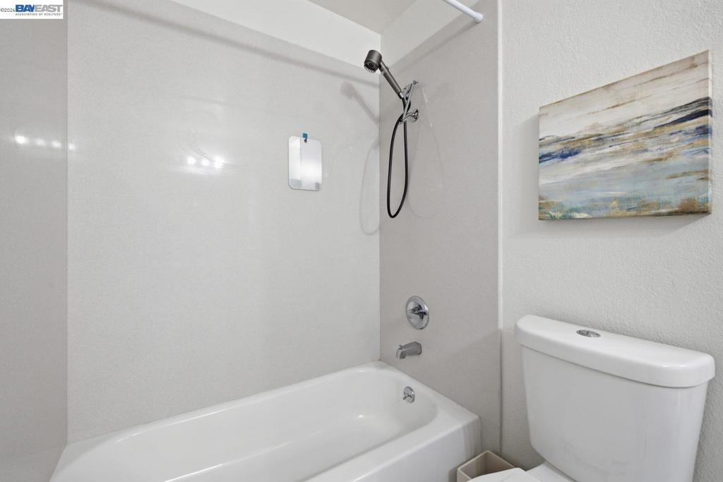 1526 Parkwood Pl Property Photo 27