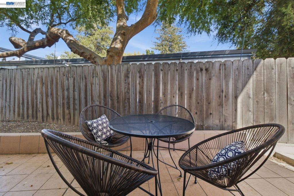 1526 Parkwood Pl Property Photo 32