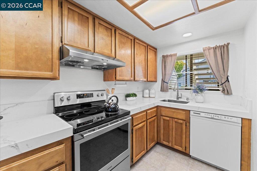 720 Live Oak Ln Property Photo 19