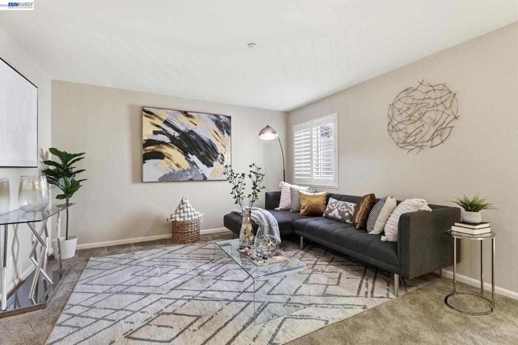 1510 Corte Reina Cmn Property Photo 1