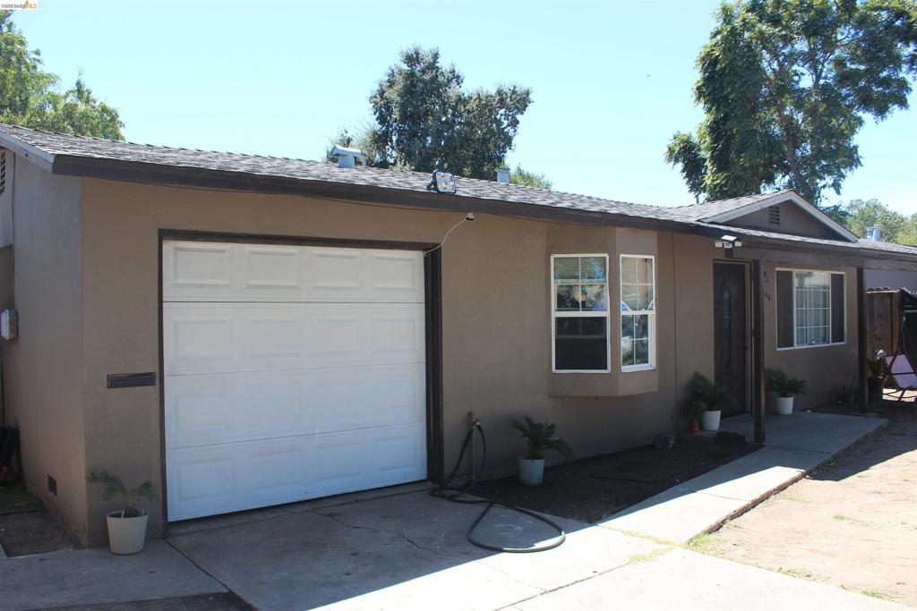 2268 E Marsh St Property Photo 1