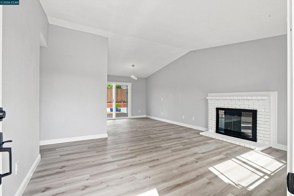 5029 Teakwood Dr Property Photo 6