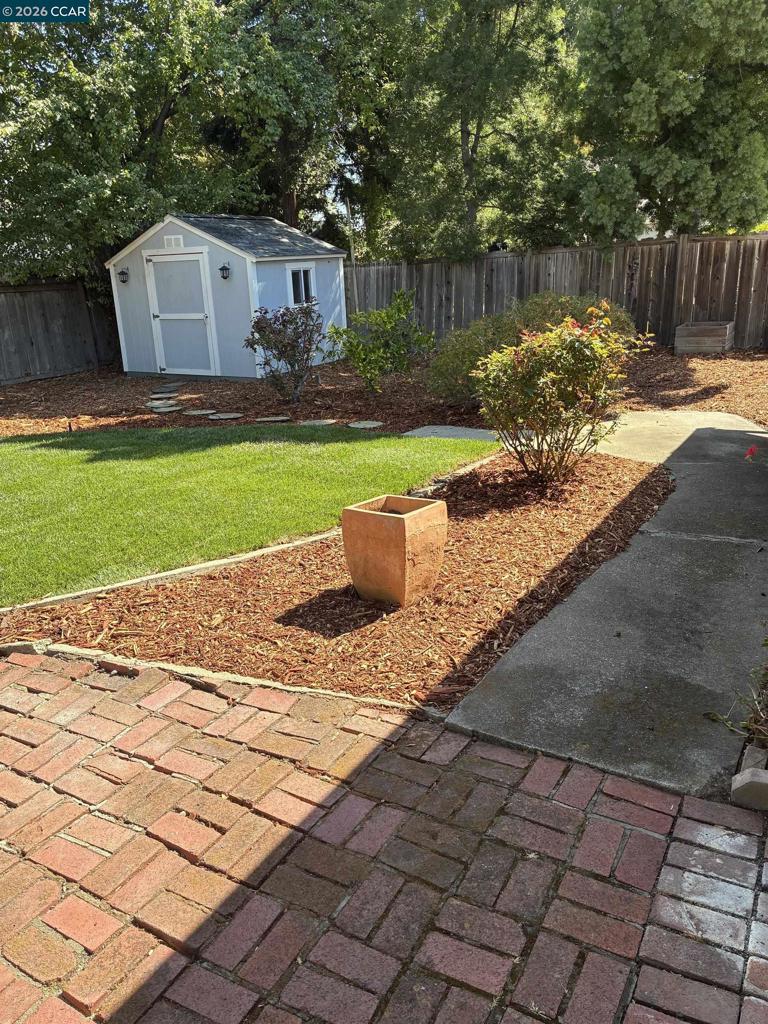 47 Anelda Drive Property Photo 5