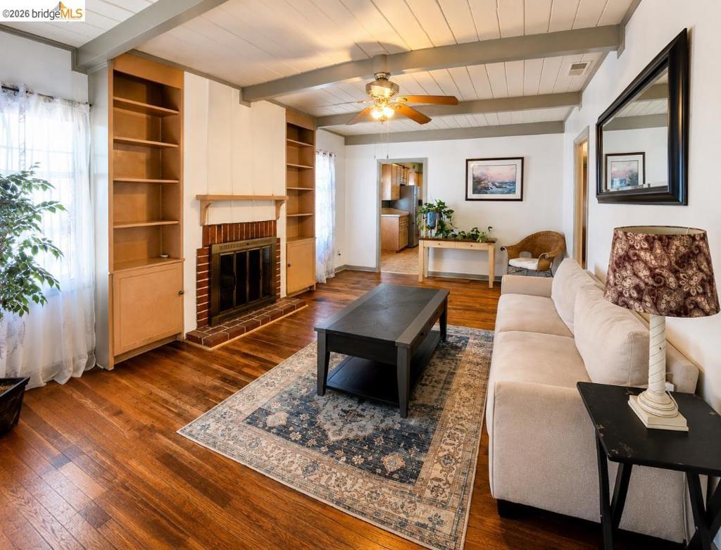 1203 D St Property Photo 3