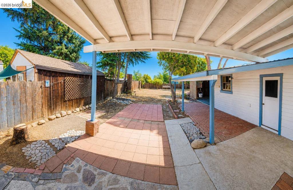 1203 D St Property Photo 16