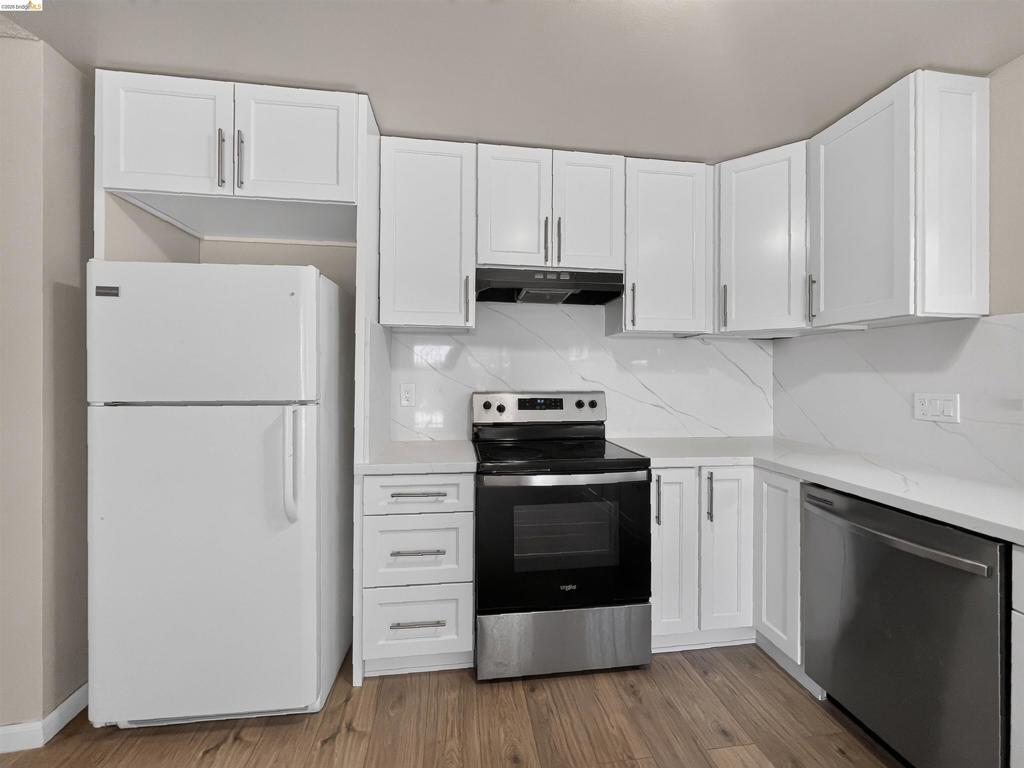 909 Mini Dr Property Photo 5
