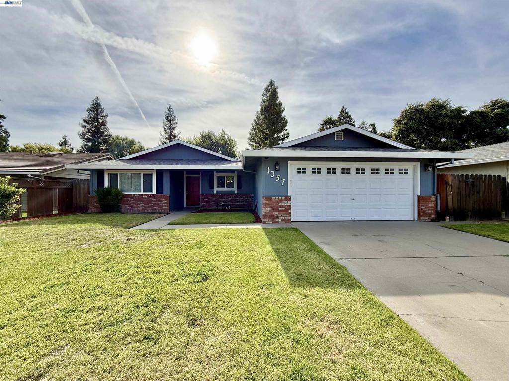 1357 Pajaro Ave Property Photo 1