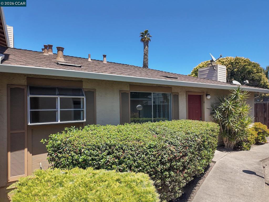 2579 El Portal Drive A Property Photo 1