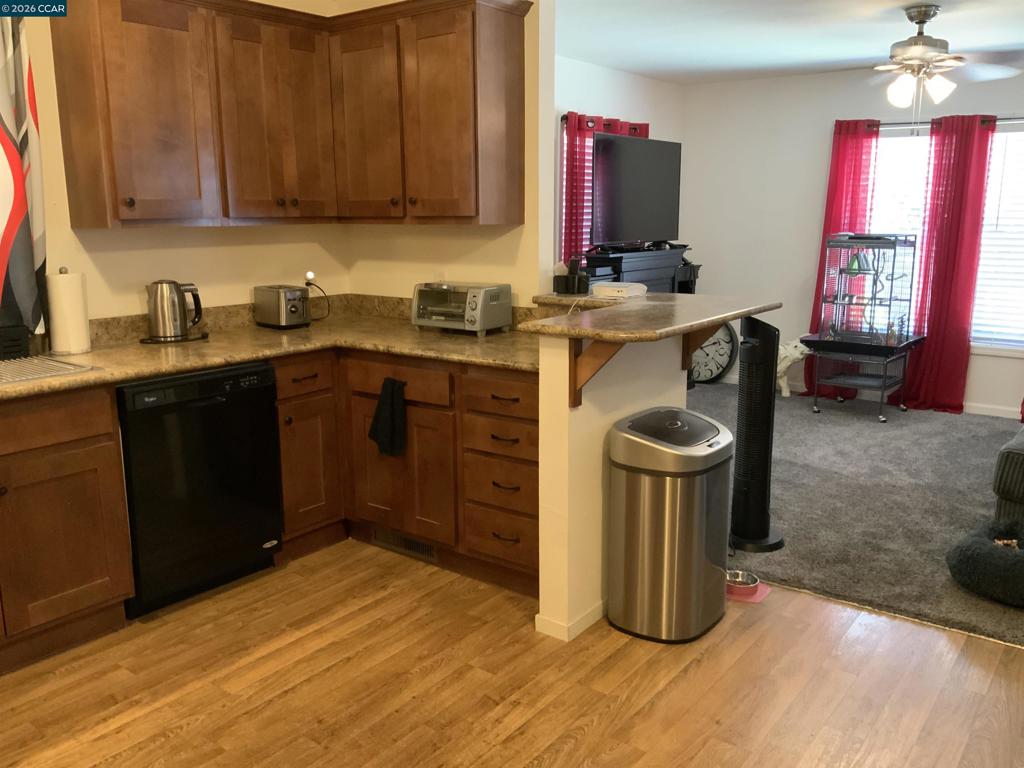 174 Sunset Way Property Photo 8