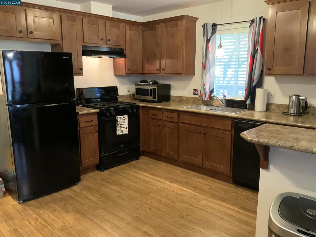 174 Sunset Way Property Photo 9
