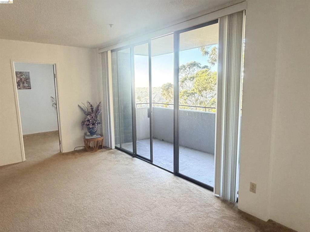 555 Pierce St 1021 Property Photo 10