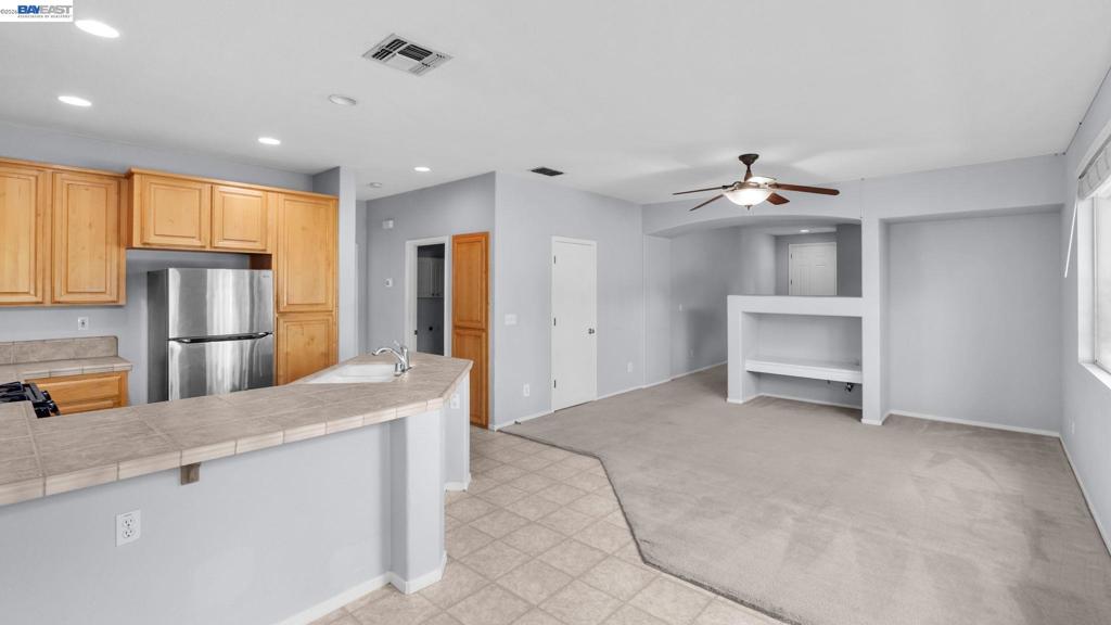 3199 Maui St Property Photo 11