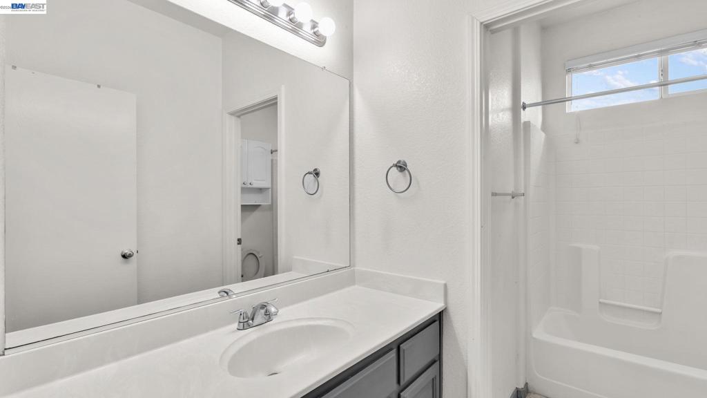 3199 Maui St Property Photo 16