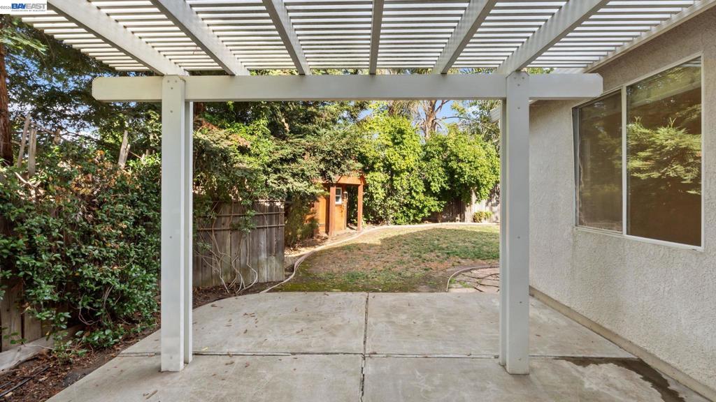 3199 Maui St Property Photo 24