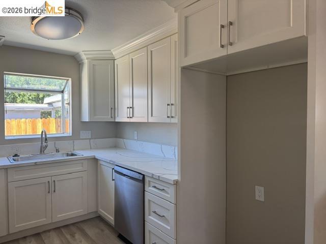 35 E 16th St Property Photo 2