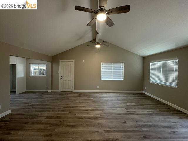 35 E 16th St Property Photo 14
