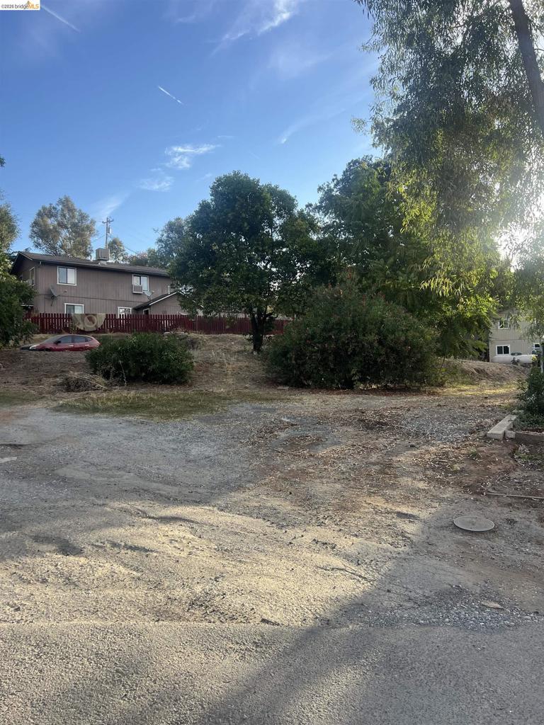 18237 9th Ave Property Photo 4