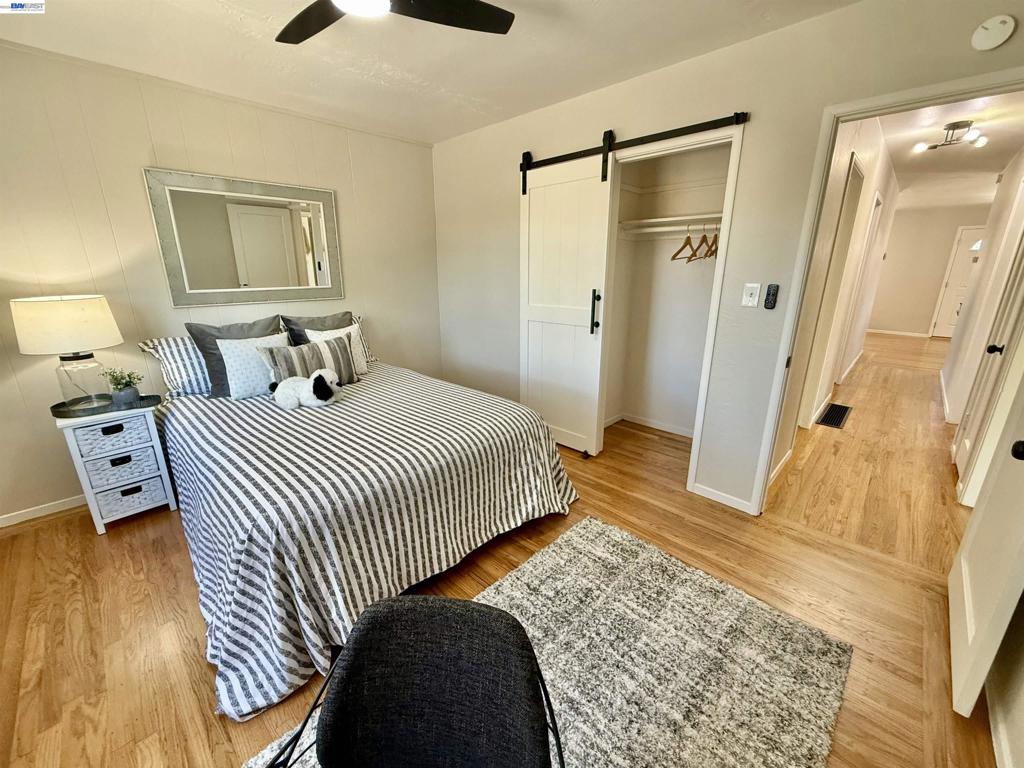 15350 Dewey St Property Photo 52