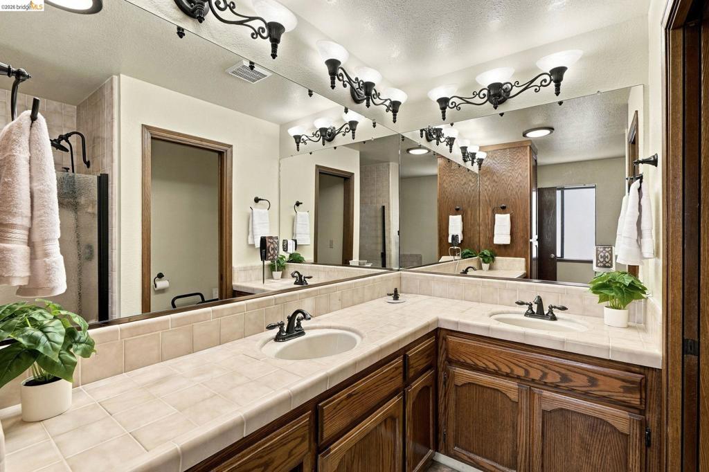 4841 Spinnaker Way Property Photo 21