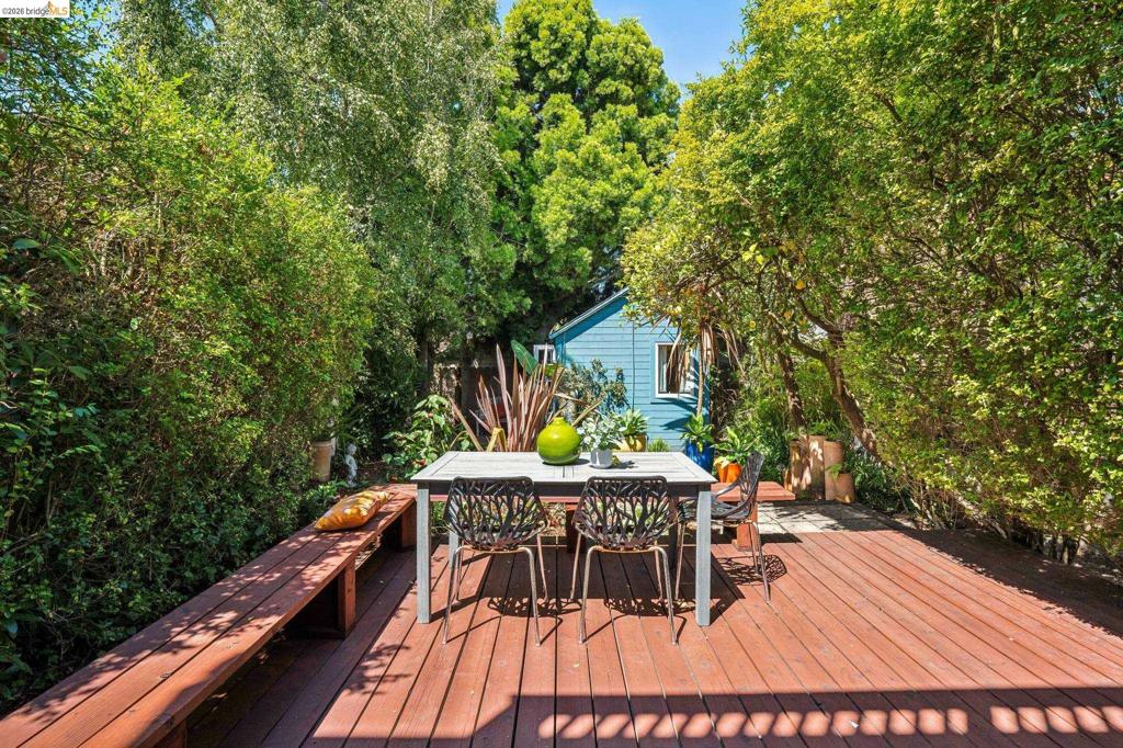 1204 Neilson St Property Photo 33